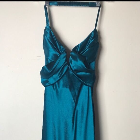 Teal dress - beautiful gown - Picture 4 of 7